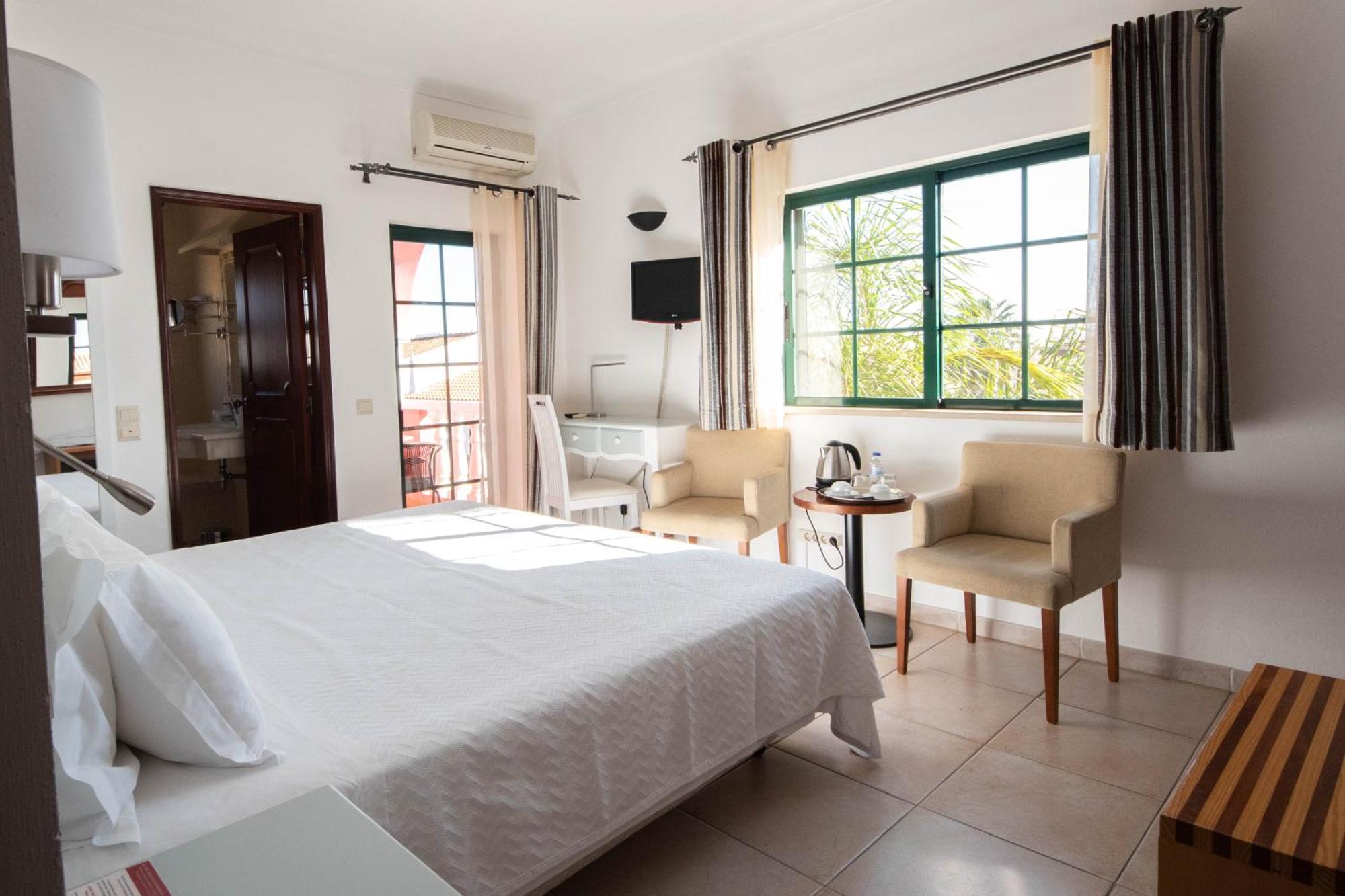 Solar De Mos Hotel Lagos Kültér fotó